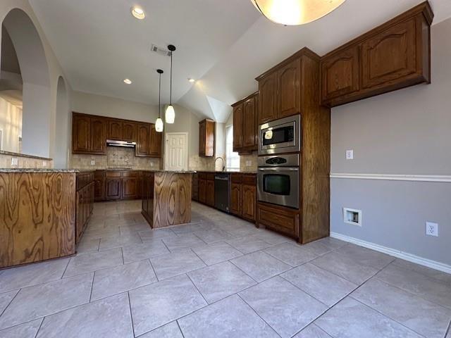 Building Photo - 1128 Coolidge St