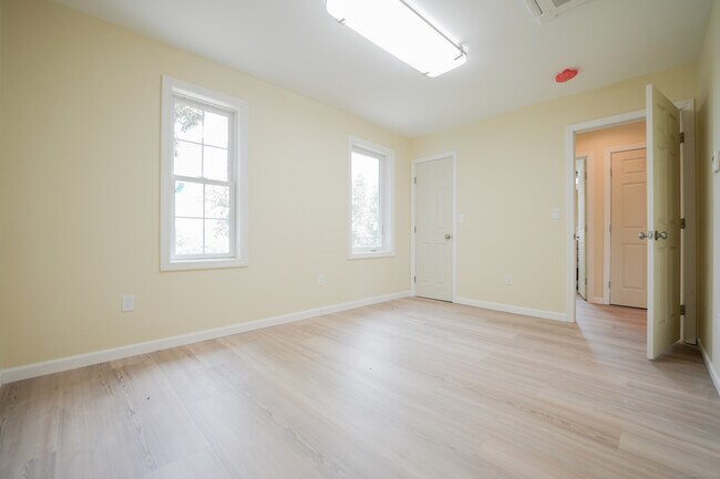 Building Photo - 24 Burr Ave