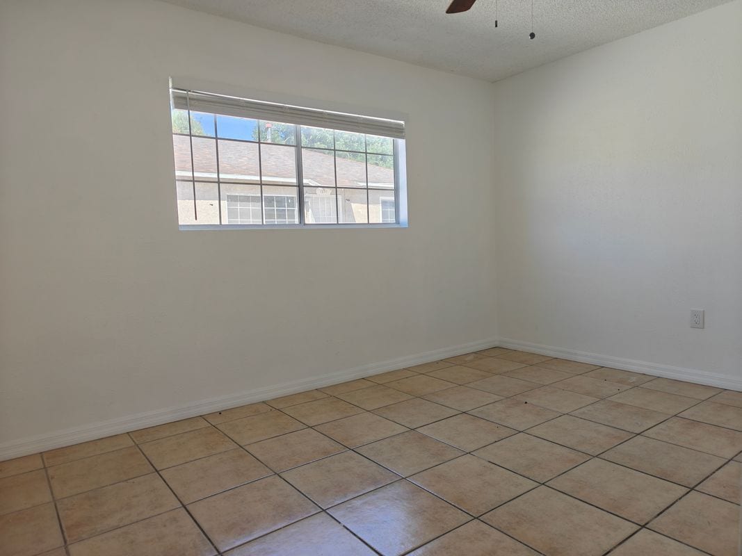 Building Photo - 1303 Turrill Ave