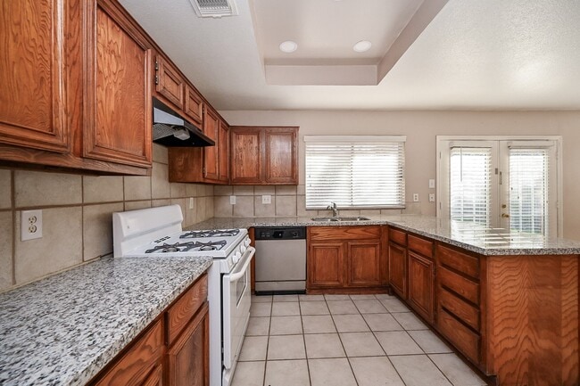 Building Photo - 1531 Grand Jct Dr