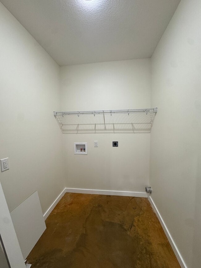 Building Photo - Brand New 2 Bed / 2 Bath In Trumann Available Now!