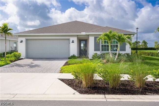 Building Photo - 42380 Cascade Dr