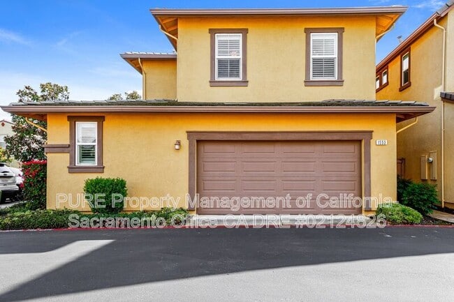 Building Photo - 1553 Bonanza Ln