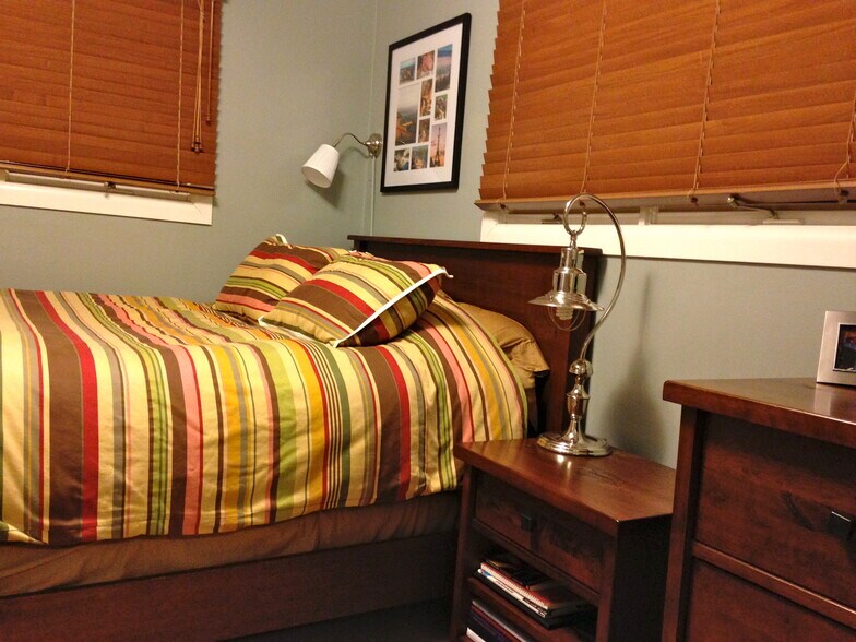 Building Photo - 431 3rd St