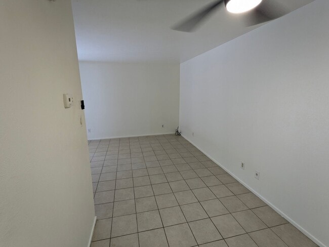 Building Photo - TUCSON - LAS COLINAS