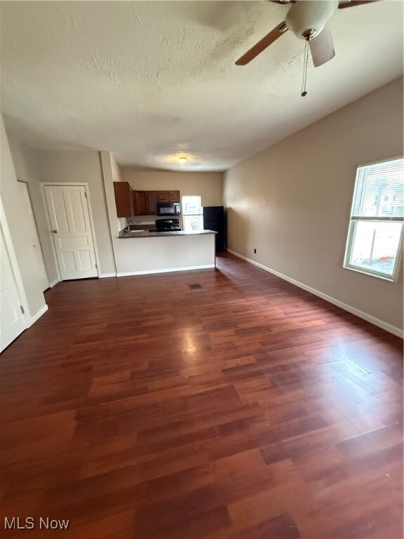 Building Photo - 1337 Maple Ave