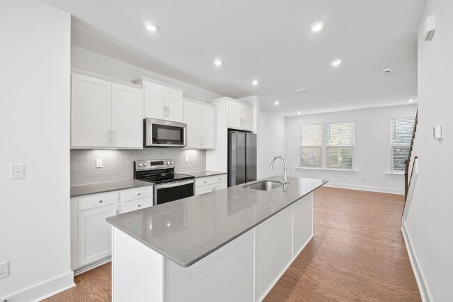 Building Photo - Prime Briar Creek Location – 3BR Townhome ...
