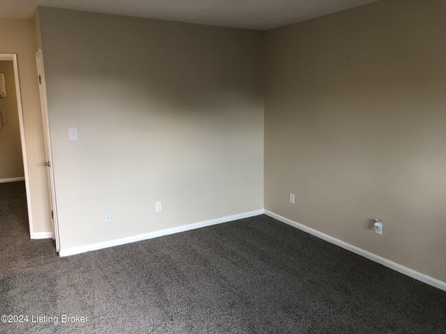 Building Photo - 4220 Flintlock Dr