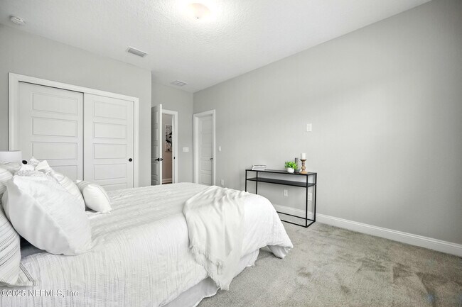 Building Photo - 24 Tradesman Ln