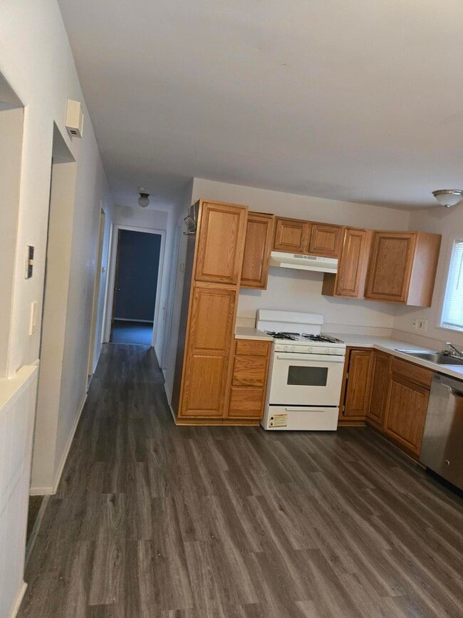 Building Photo - 17629 Prospect St