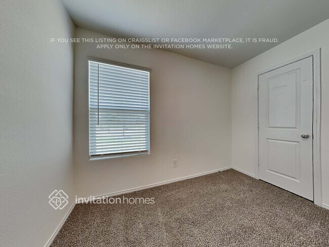 Building Photo - 2925 Greenhorn Ave