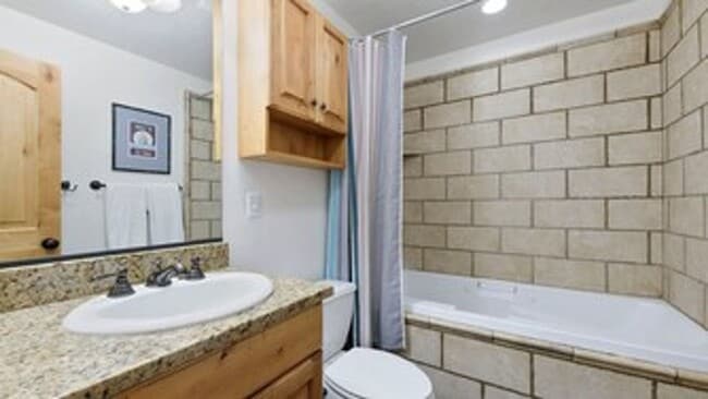 Building Photo - Beautiful 3-Bedroom Home in Eden!
