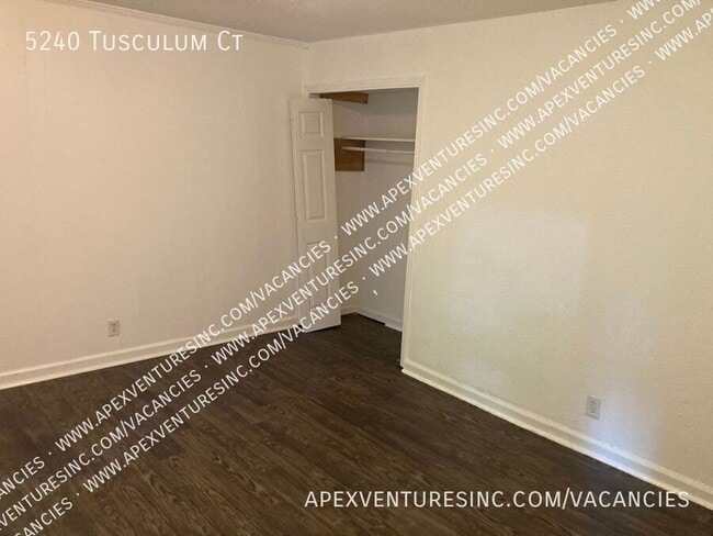 Building Photo - 5240 Tusculum Ct
