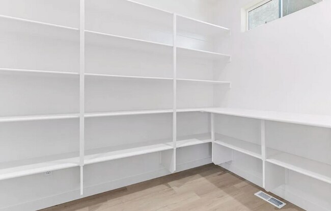 Building Photo - 476 S 680 E