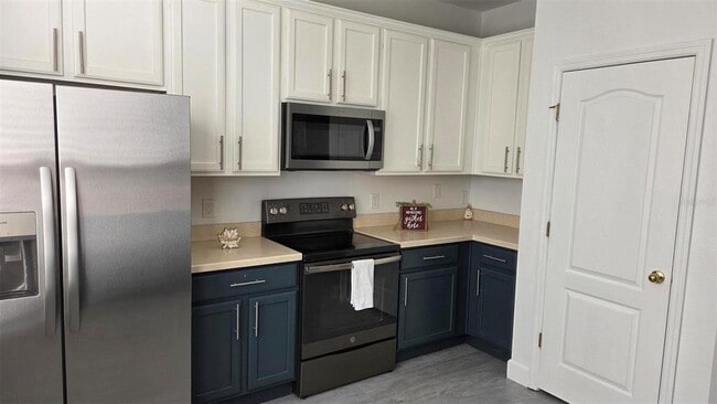 Building Photo - 10258 Lake District Ln