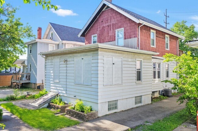 Building Photo - 3403 Brotherton Rd
