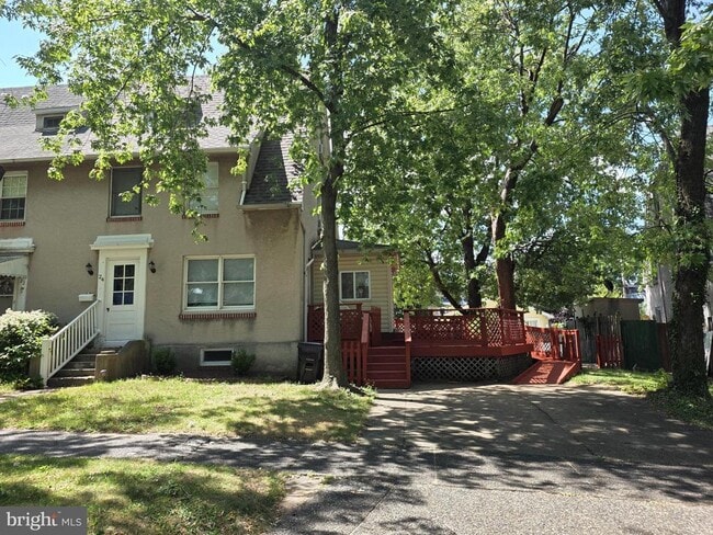 Building Photo - 24 Admiral Blvd