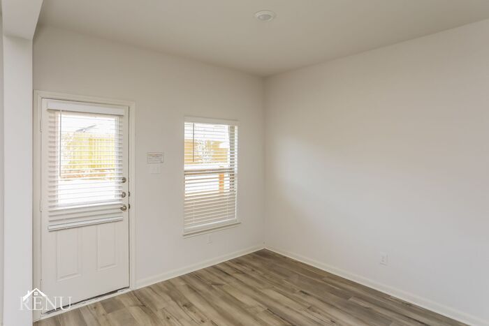 Building Photo - 10615 Lost aples Dr