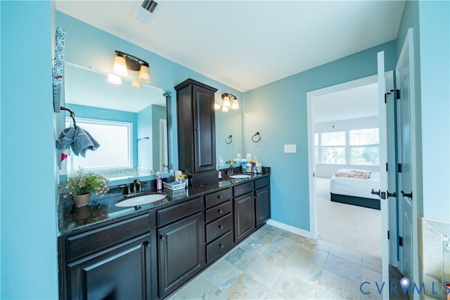Building Photo - 9528 Thistleton Ct