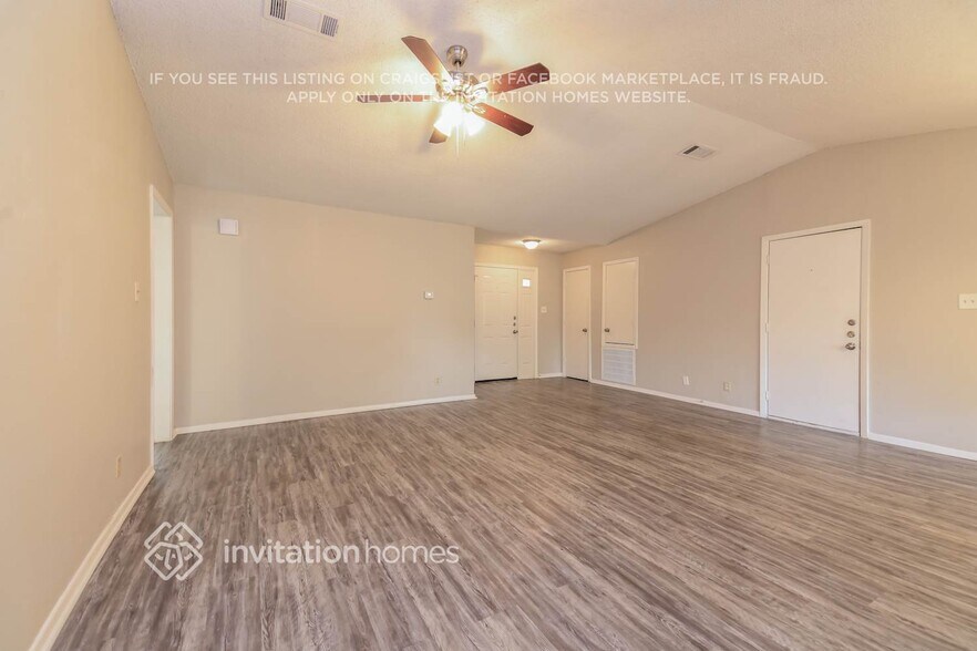 Building Photo - 912 Meadowdale Dr