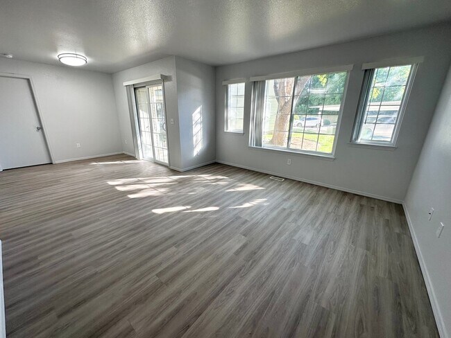 Building Photo - Affordable living at The Westside Apartments