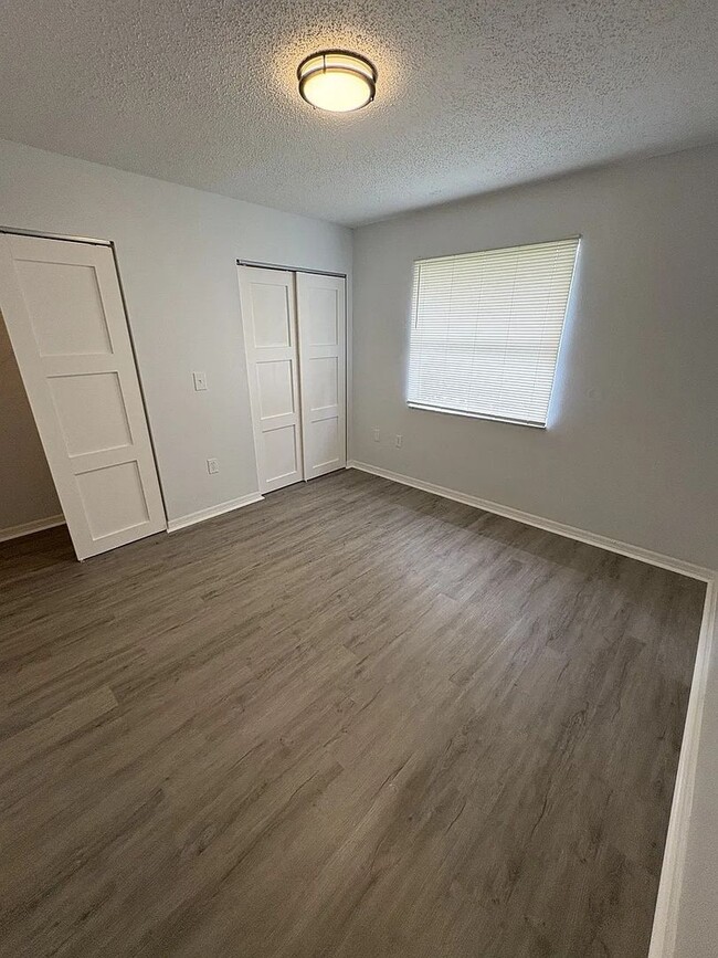 Building Photo - For rent in Lakeland