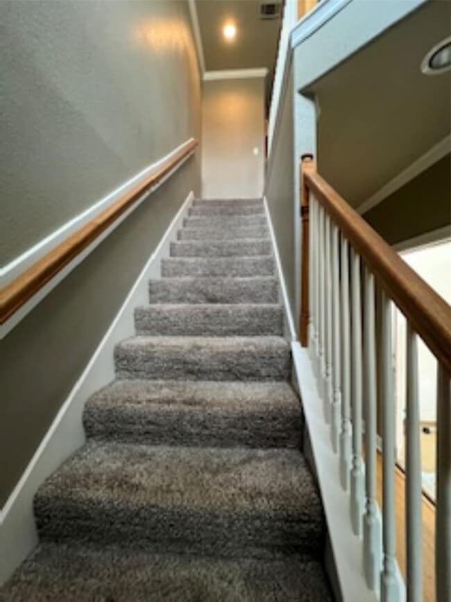 Building Photo - 1433 Kipp Ave