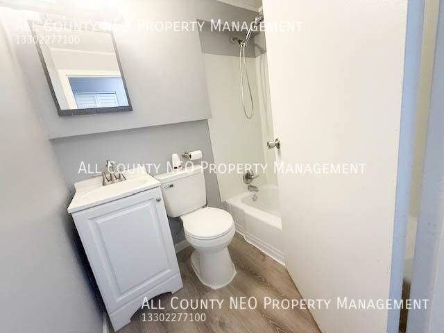 Building Photo - 246 Second Street-