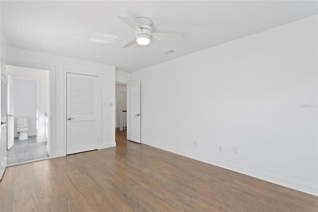 Building Photo - 4704 W Brookwood Dr
