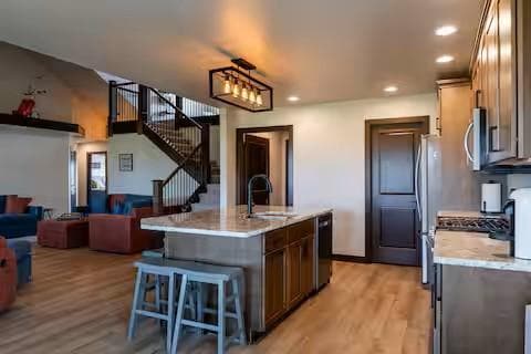 Building Photo - 7758 Brooks Lp