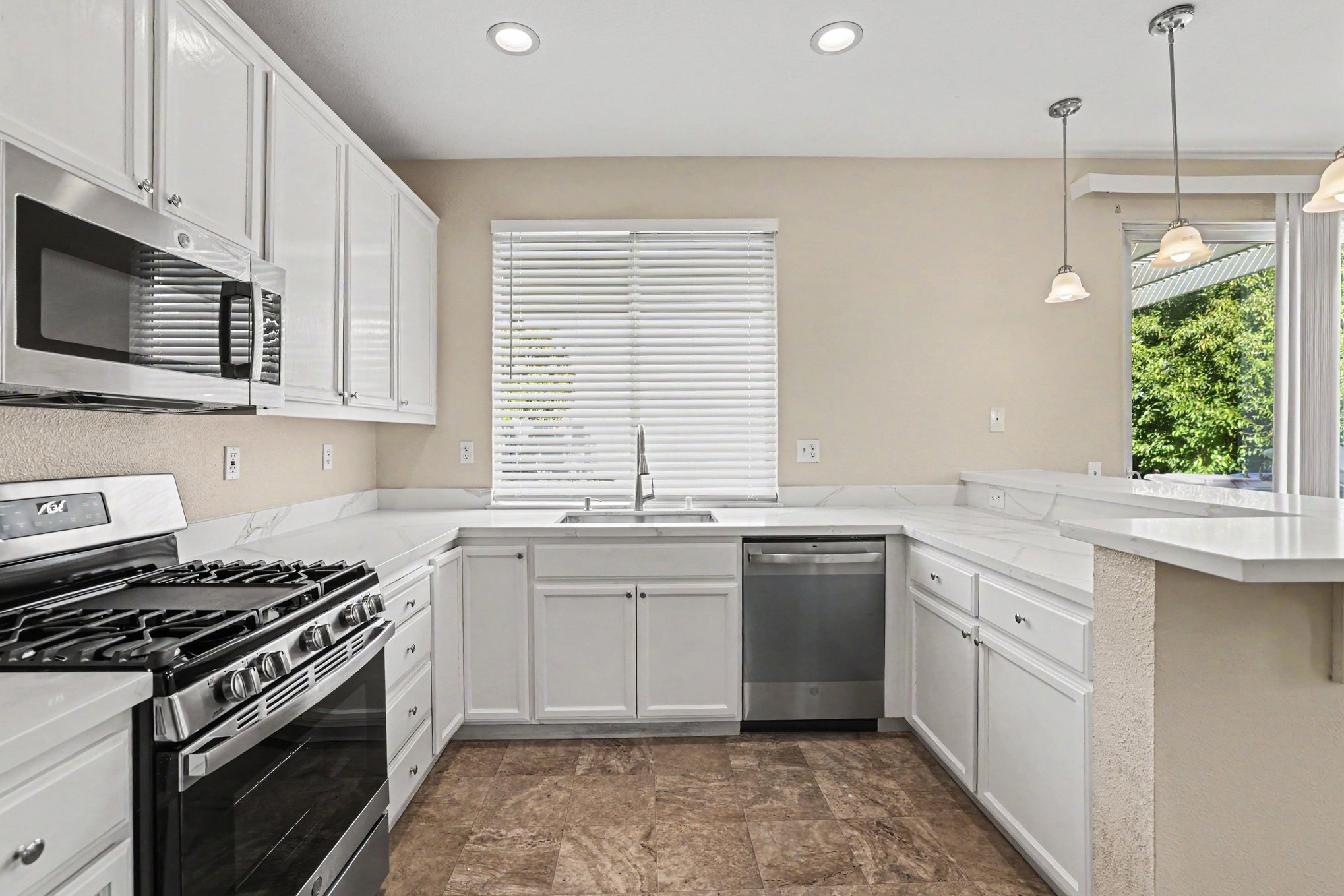 Building Photo - 337 Upton Pyne Dr