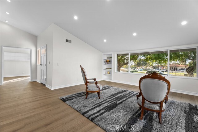 Building Photo - 2120 Palos Verdes Dr W