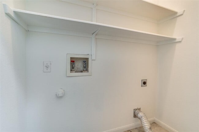 Building Photo - 303 Rawhide Loop