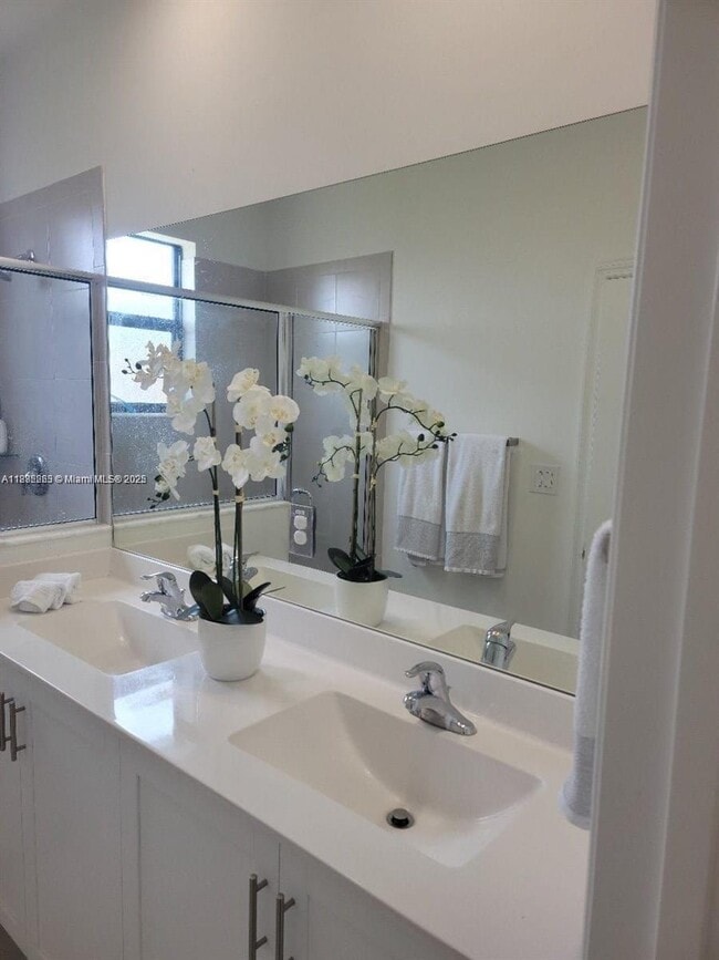 Building Photo - 4 bedroom in Miami Gardens FL 33179