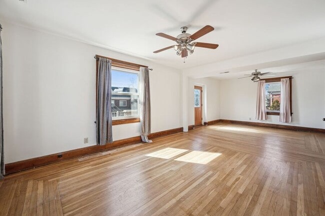 Building Photo - 228 Dorchester-