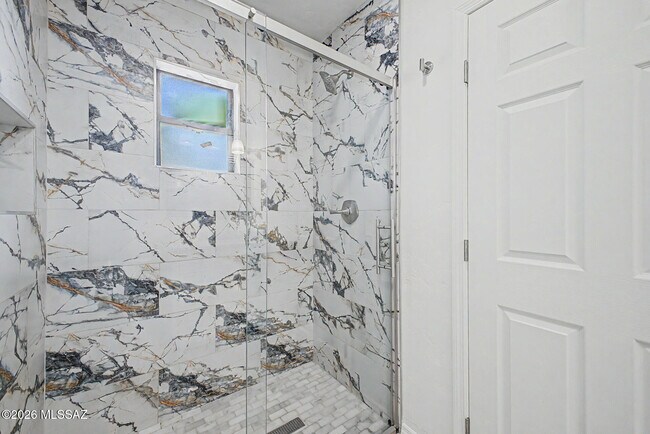 Building Photo - 5120 E Alberta Dr