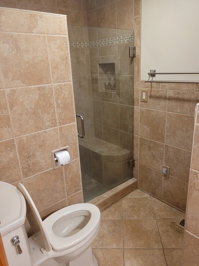 Building Photo - 841 Water St