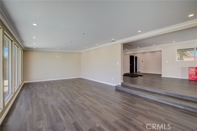 Building Photo - 10920 Garden Grove Ave