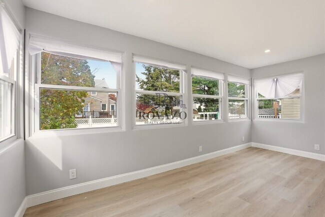 Building Photo - 58 Melrose Terrace