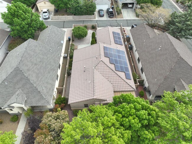 Building Photo - 3 bedroom 2 bathroom home for Rent in StoneRidge!