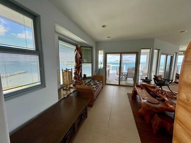 Building Photo - Hawaii living at its best.  Beautiful Kaneohe Bay front.