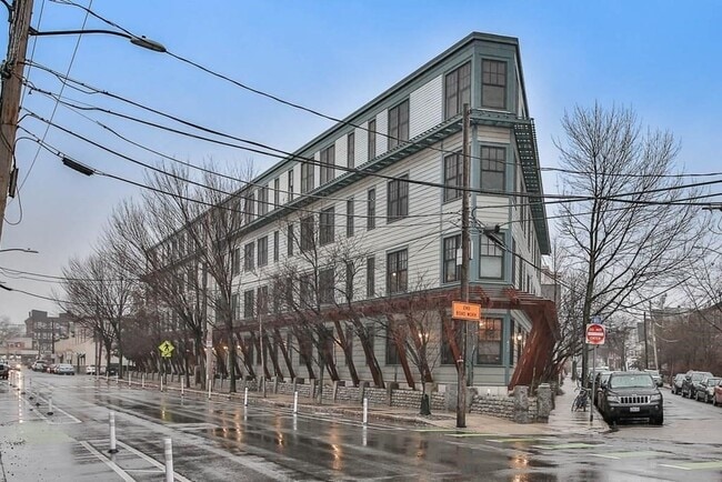 Building Photo - 432 Norfolk St