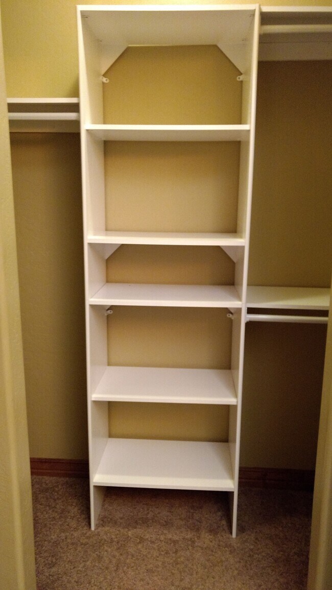 Building Photo - 1782 Larson Rd