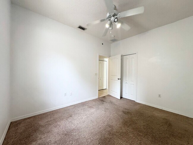Building Photo - Fantastic Lake Nona area 4 BR 2 BA home in...