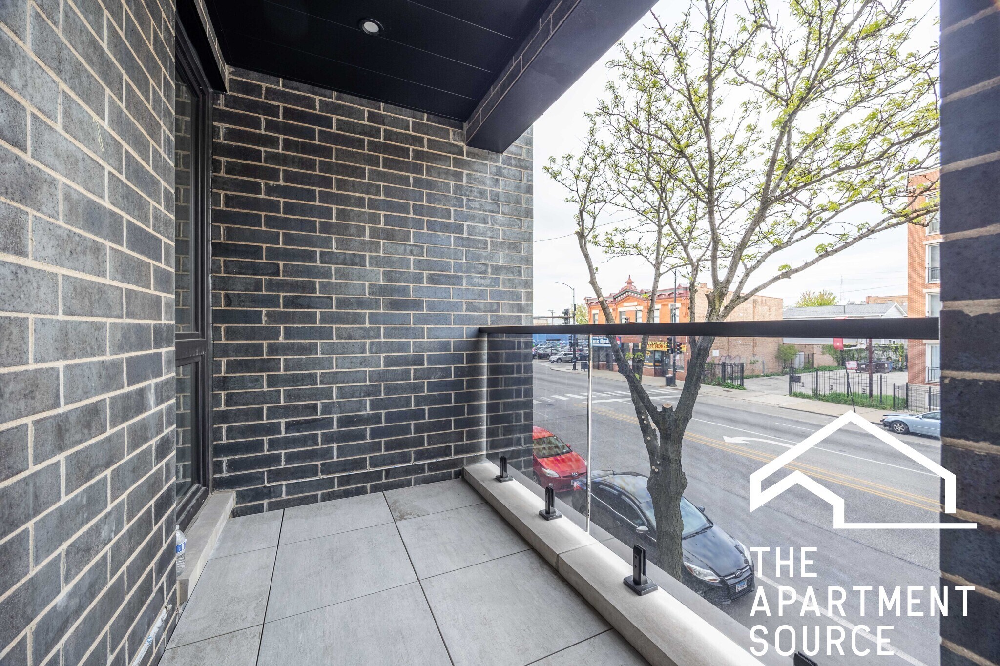 Building Photo - 2354 W Polk St