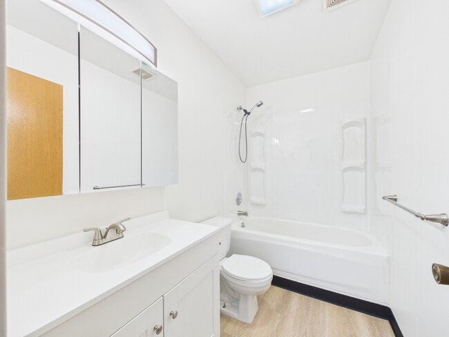 Building Photo - 3712 Swenson Ave