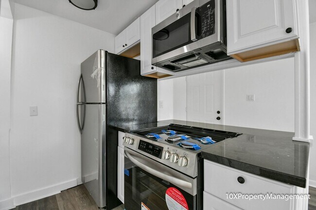 Building Photo - 499 E Columbus St