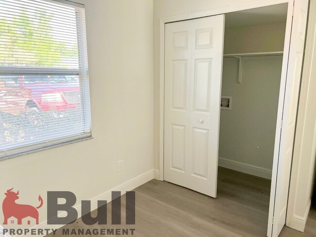 Building Photo - 34 Sandalwood Ct