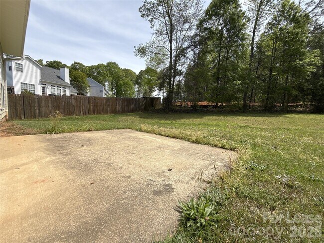 Building Photo - 10218 Ridgewell Ct