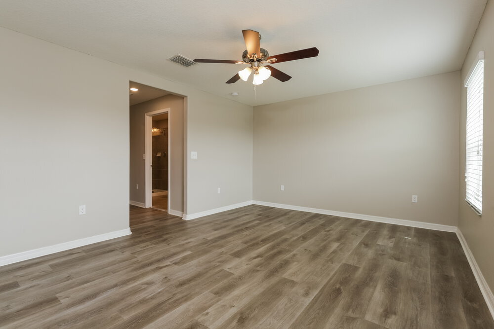 Building Photo - 12926 Utopia Gardens Way